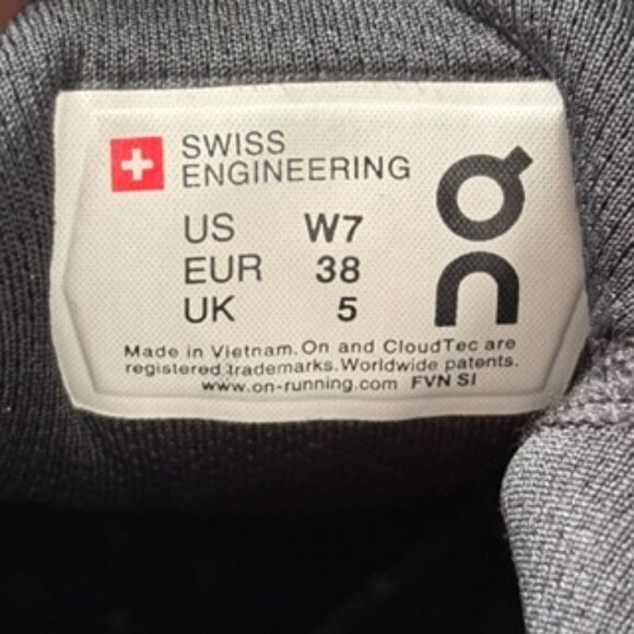 On Cloud Cloudswift Helion Women’s US 7 Running Shoe Trainer Black - Picture 8 of 8